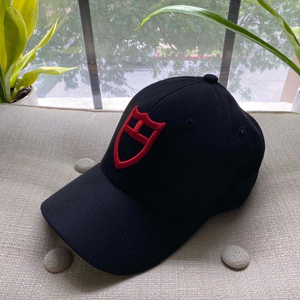 Tudor Baseball Hat Cap Black, Red 100% recycled PET bottles Unisex One Size
